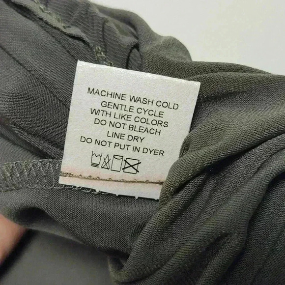 Lanston NWT Halter Sleeveless Jumpsuit in Army Green Size Large - Picture 9 of 14